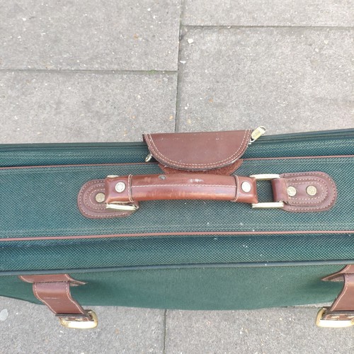 Antler Racing Green Medium Travel Vintage Suitcase Pulley handle needs attention - Picture 11 of 24