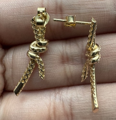 18K REAL GOLD Knot Stud Earrings - Picture 5 of 5