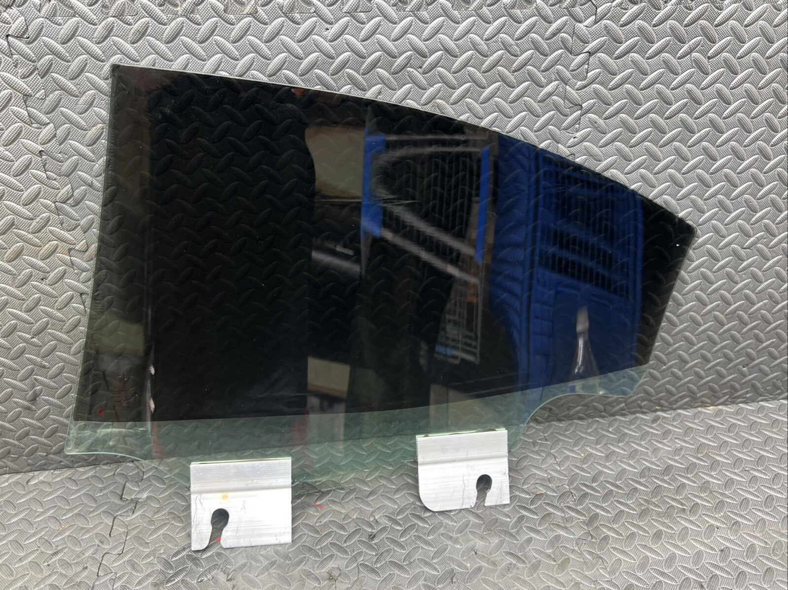 OEM 2014-2020 MASERATI GHIBLI Rear Right Door Window Glass Tinted