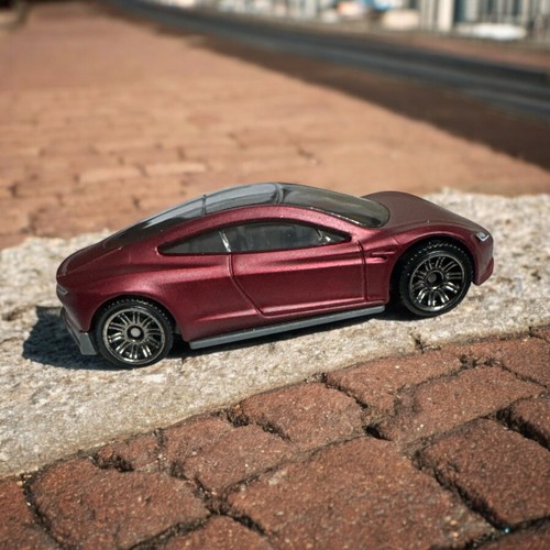 2024 24 Tesla Roadster Sammlerstück Maßstab 1:64 Diecast Diorama Modell - Bild 1 von 3