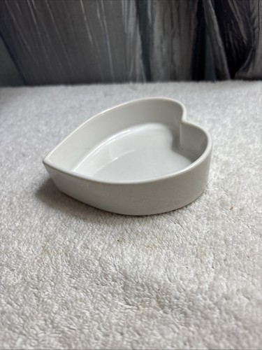 Designers Collection 1981 Ziggy Heart Shape Love Talk Porcelain Trinket Box - Picture 8 of 15