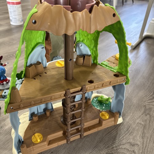 Jake and the Never Land Pirates Magical Tiki Hideout & Skull Island Figures Lot - Picture 11 of 17