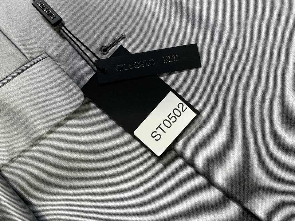 Traje Para Hombre Renoir Plateado Calce Clásico 2 Botones Talla 44L NUEVO Foto 3 de 4