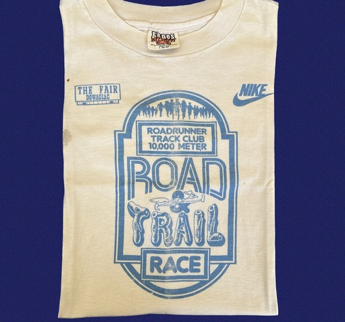 Vintage 1970er Nike 10k Road & Trail Race T-Shirt L Etikett USA Fair Store RTC OG