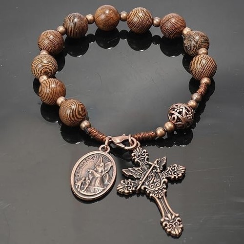 Antiguo brazalete rosario de una década con cuentas de madera de bronce medalla de San Miguel coronilla - Imagen 5 de 7