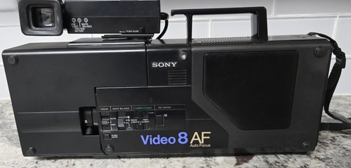 Vintage SONY CCD-V8AF Video Camera Recorder ▪︎ GREAT EXTRAS: Case, RFU-80UC, + - Picture 14 of 23