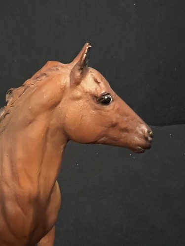 Vtg breyer horse bay mare. Standing and looking - Picture 3 of 8
