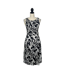 London Times Dress Women 2 Black White Geo Print Stretch Pleats Sheath Crew Neck