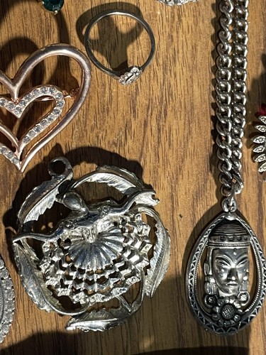 JOBLOT VINTAGE COSTUME JEWELLERY NECKLACES RINGS REAL MINK EARRINGS TIE CLIPS - Picture 7 of 10