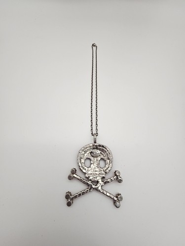 Tarina Tarantino Vintage Y2K Red Skull & Bones Necklace Swarovski Crystals NWT ☠ - Picture 12 of 14
