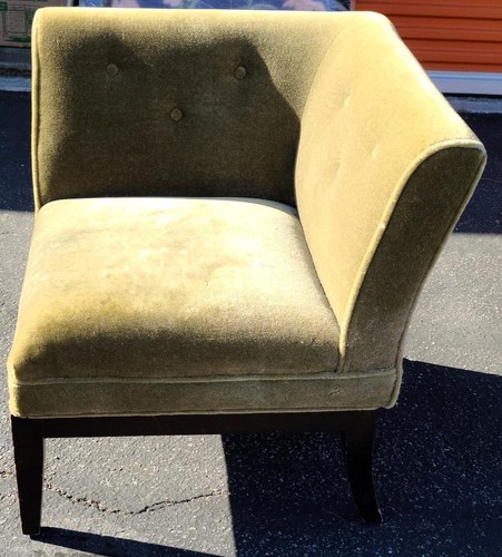 Beautiful Vintage Ladies Corner Chair – VGC – BEAUTIFUL UPHOLSTERY – NICE PIECE - Picture 4 of 11