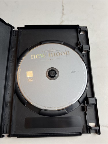 The Twilight Saga: New Moon (DVD 2009) Kristin Stewart, Robert Pattinson - Picture 3 of 3