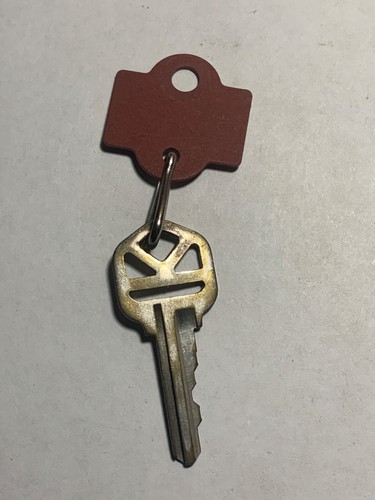 Vintage College Dorm room Hotel Motel Room Key Fob with Key #26 - Picture 2 of 2