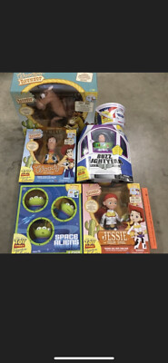 Toy Story Woody, Buzz, Jessie, Bullseye, Aliens, army men, Signature  Collection!