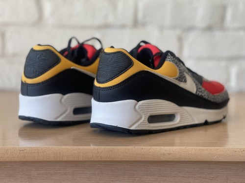 Nike Air Max 90 SE Black Phantom Chile Red Running DC9446-001 Women 11 Men's 9.5 - Picture 10 of 10