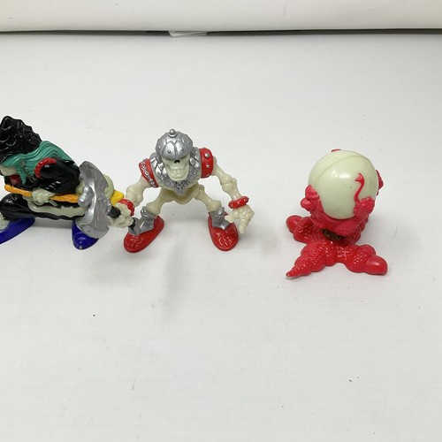 Fisher Price Great Adventures Glow in the Dark Zauberer Hexe Skelett Kugel 1999 - Bild 3 von 7