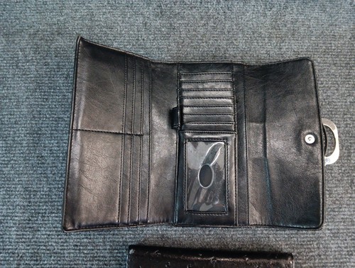 Guess Portafoglio Vintage Clutch Vintage Trifold Nero - Foto 7 di 15