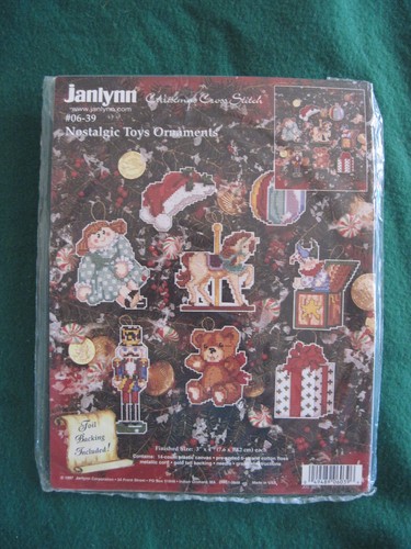 NOSTALGISCHER SPIELZEUGSCHMUCK Janlynn Weihnachten Kreuzstich Set 06-39 - NEU - Bild 1 von 3