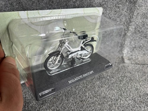 MALAGUTI HACCAPI HP PASSIONE MOTORINI motorino scala 1/18 scooter da collezione - Picture 5 of 8