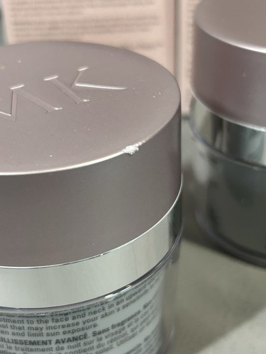 Mary Kay TimeWise Repair Volu-Firm trattamento notturno con retinolo (1,7 OZ) set di 2 - Foto 4 di 5