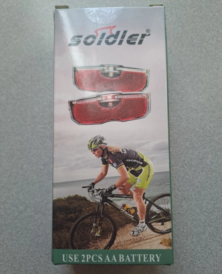 LED Luggage Rack Light Waterproof Bicycle Rear Seat Reflective Taillight - Image 2 of 4