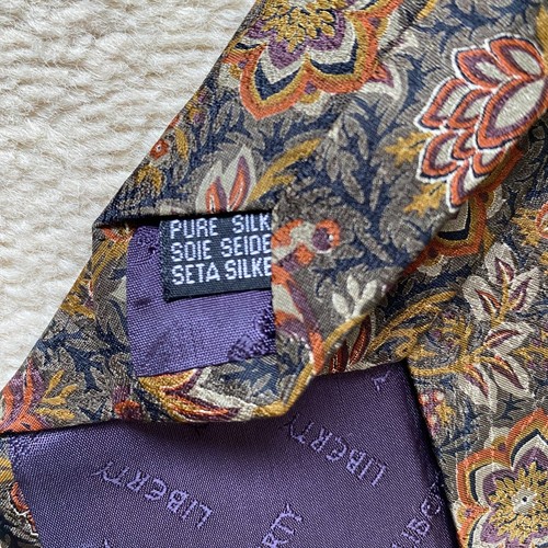LIBERTY 100% Silk Tie Green Floral Leaf Bird Designer Necktie - Picture 7 of 7