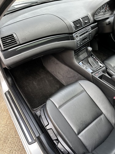 2001 BMW 320i SE (E46) | Only 9,900 Miles | 2.2L Auto | M-Sport Kit | Timewarp - Picture 11 of 14