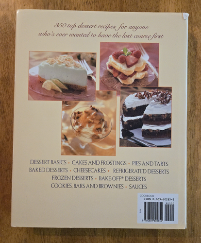 Lot of 10 Dessert Cookbooks: Good Housekeeping, Hershey's, Pillsbury, etc. - Picture 17 of 21