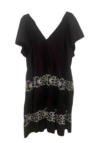 Old Navy Women’s XL Double V-Neck Embroidered Swing Dress Black White Pockets