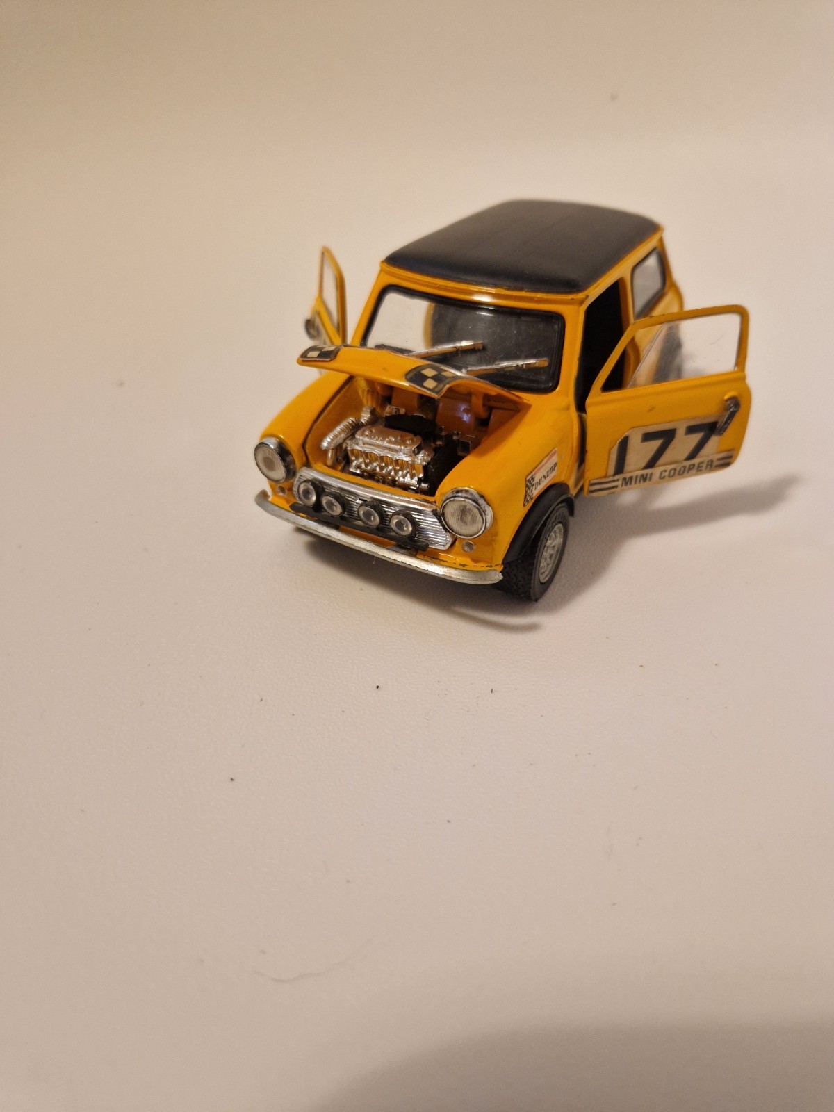 Foto 4 di 7