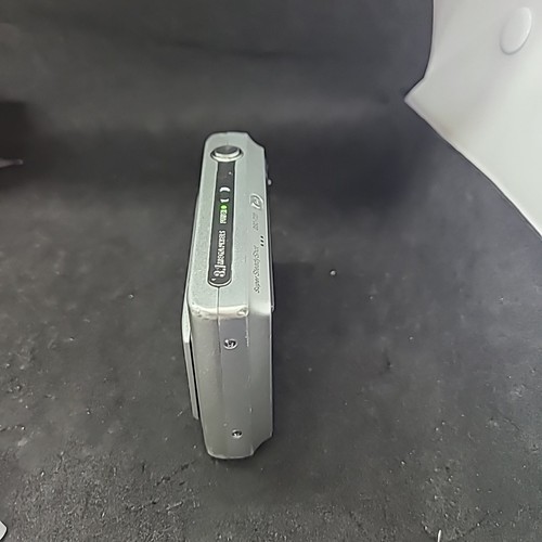 SONY Digital Camera Cyber-Shot DSC-T20 3x Optical Zoom Carl Zeiss - NO CHARGER - Picture 2 of 5
