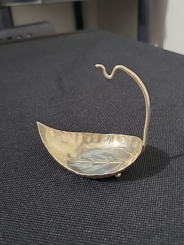 Antiguo plato inusual en forma de hoja Webster & Co. plata de ley - Imagen 3 de 16