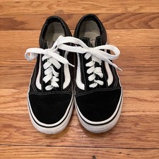Vans Old Skool Black and White Skate Shoes Low Top Size 6.5 Women s Streetwear