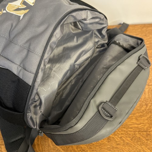 Ogio Utilitarian grau groß Laptop Rucksack bestickt Ritter Logo Arbeit Reise - Bild 11 von 23