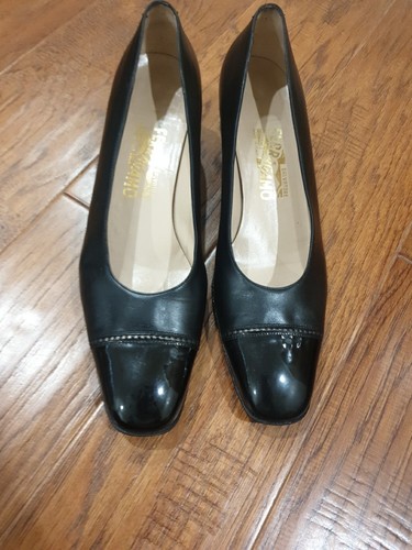 Salvatore Ferragamo Black Leather Square Cap Toe Pumps Made in Italy 11AA - Picture 17 of 24