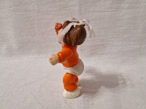 Cabbage Patch Kids 4" Poseable 1984 Girl w Teddy Bear Brown Hair Orange Outfit - Bild 4 von 18