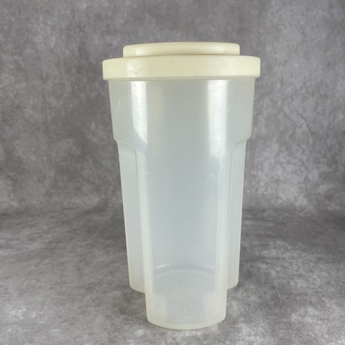 Vintage Rubbermaid 2 Quarts #1 Beverage Drink Container 0038 with Flip Top Lid - Picture 5 of 11