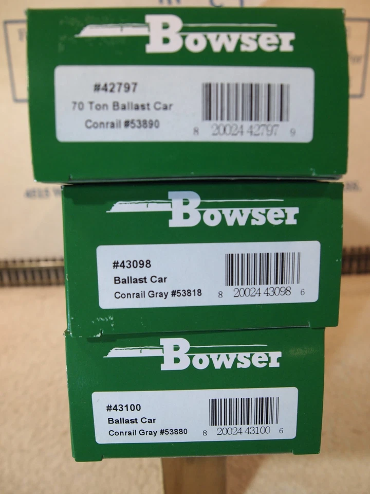 BOWSER  H.O.  CONRAIL  GREY    BALLAST HOPPERS  (CONVERTED PS-2)  3-CAR  NUMBERS - Image 2 of 2