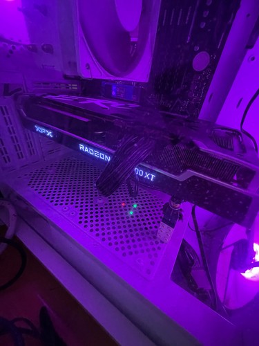 XFX SPEEDSTER SWFT 309 Radeon RX 6700 XT 12GB GDDR6 Graphics Card - Picture 1 of 1