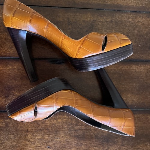 Stuart Weitzman punta aperta, incrociato, décolleté, platform, taglia 7 M Cognac Croc - Foto 5 di 8