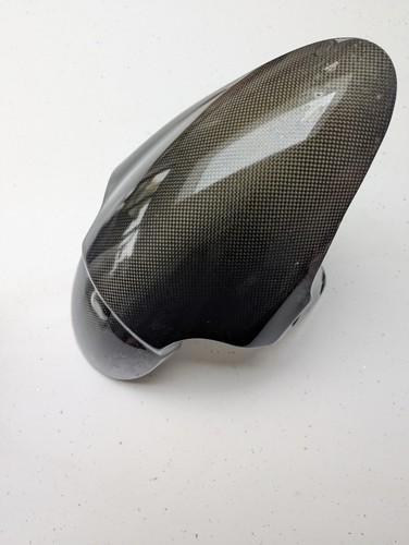Protector de barro de fibra de carbono Triumph Street Triple 675 R - Imagen 2 de 3