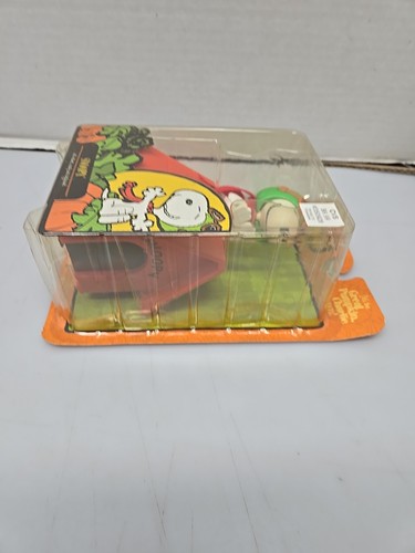 IT'S THE GREAT PUMPKIN CHARLIE BROWN SNOOPY + HUNDEHÜTTE FIGUR MIT HELM + SCHAL - Bild 9 von 9