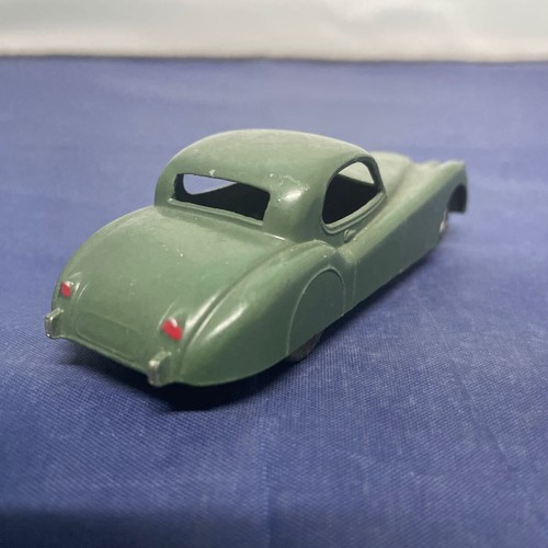 EOUS Voiture 1/43 réédition DINKY TOYS DeAgostini JAGUAR XK120 verte