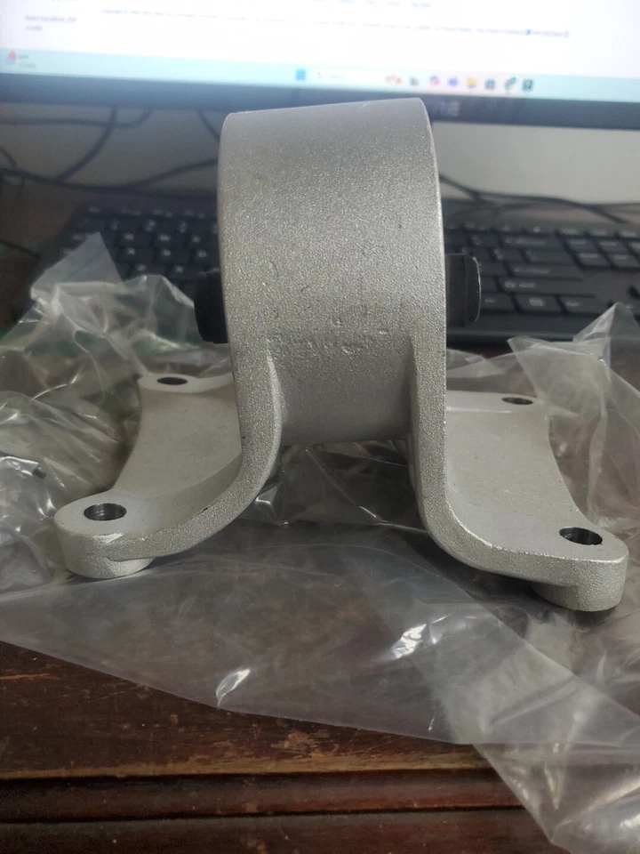 Soporte de transmisión automática WESTAR EM-5817 para 02-06 Nissan Altima (CT3) Foto 2 de 4