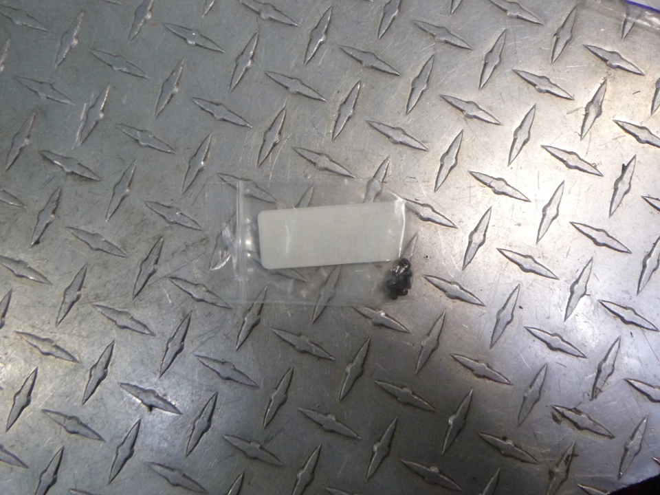 Mikuni Screw with Washer for Carburetor Rebuild Kit 13-0127 QTY 4 - Image 2 of 2