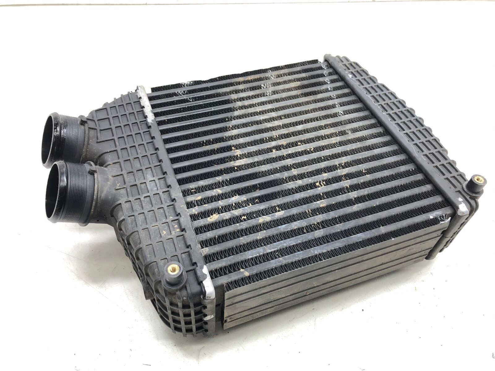 2014-2024 MASERATI GHIBLI S Q4 3.0L V6 LEFT DRIVER RADIATOR INTERCOOLER OEM.