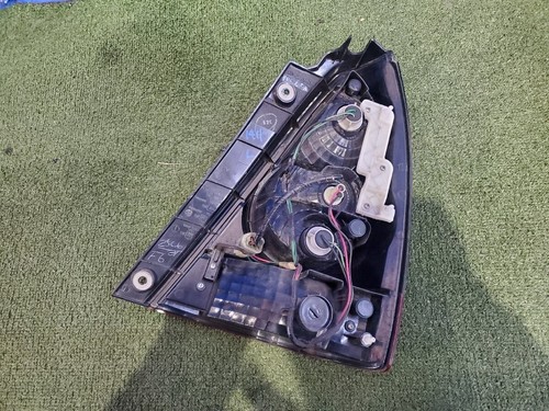 Genuine Subaru Forester SG5 SG9 Tail light Lamp LH Koito 220-20892 OEM USED - Picture 3 of 4
