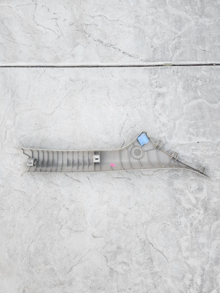 2013-2018 NISSAN SENTRA PARA-BRISA MOTORISTA ESQUERDO INTERIOR UM ACABAMENTO DE PILAR FABRICANTE DE EQUIPAMENTO ORIGINAL 197111 - Imagem 2 de 2