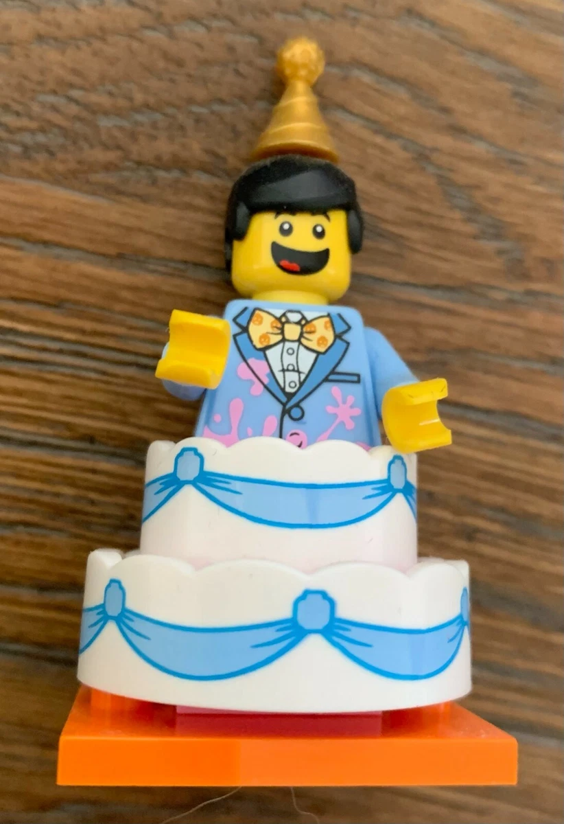 Lego minifigure sale cake