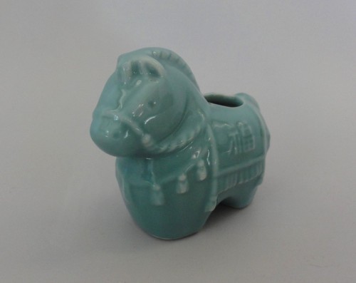 #24 Japanese Good Luck Oriental Zodiac Ceramic Toothpick Holder 6cm / UMA Horse - Picture 1 of 8